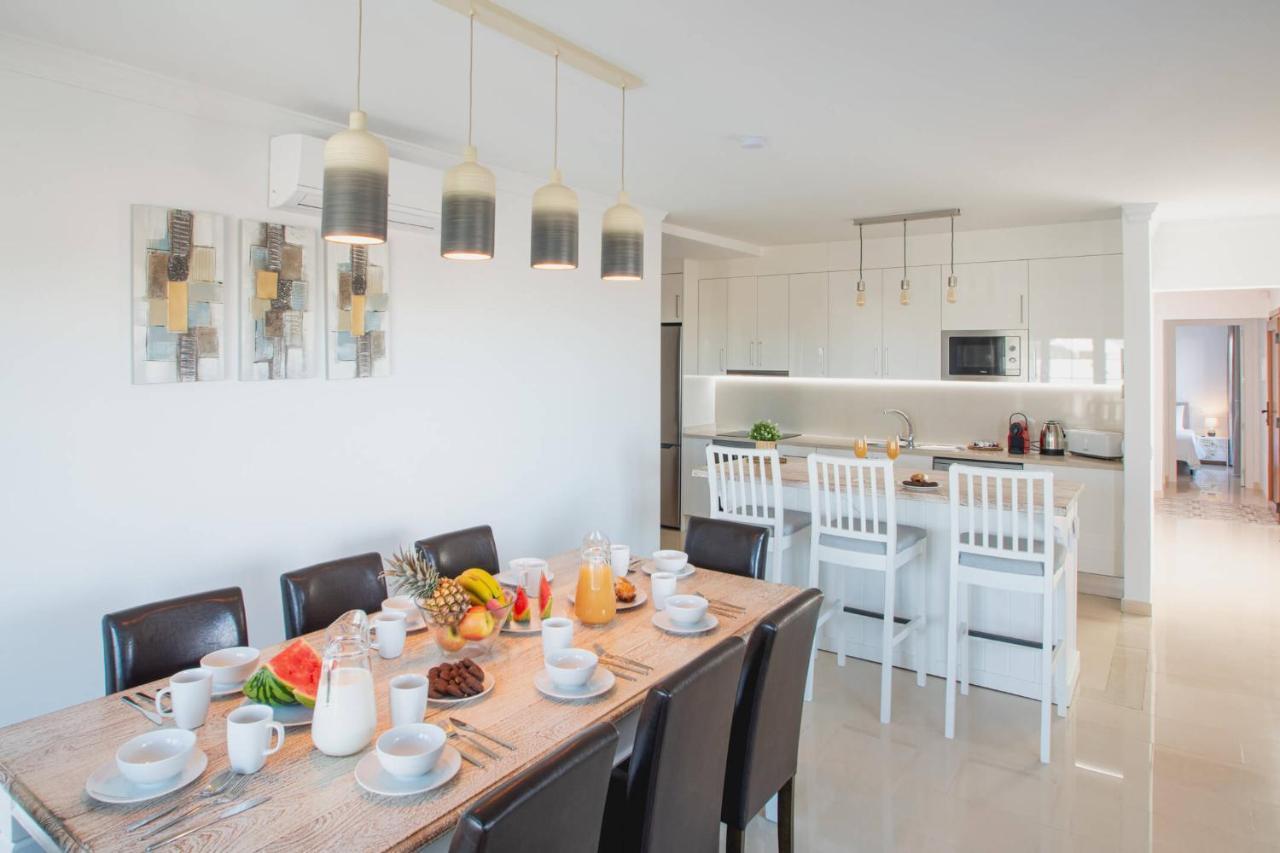 Villa Vista Reina - Luxury 6 Bedroom - Heated Pool- Views - Pool Table - Vista Lobos - Playa Blanca Εξωτερικό φωτογραφία